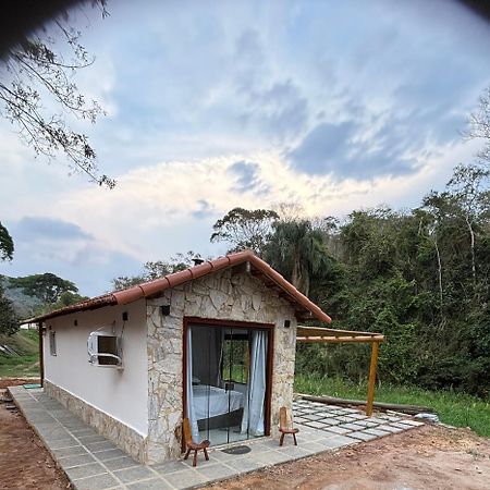 Casa Di Pedra Com Linda Vista Para Natureza - Мигел-Перейра Экстерьер фото